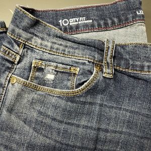 Liz Claiborne Size 10 City Fit Skinny Boyfriend